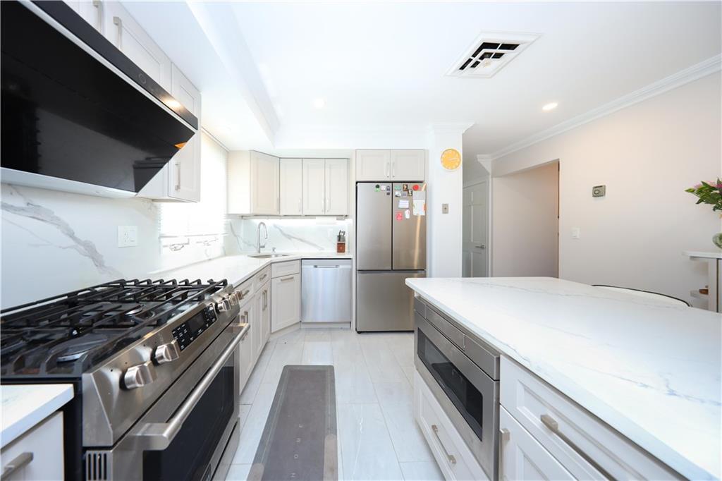 26 Hull Avenue, Staten  Island, New York, 10306 image 9