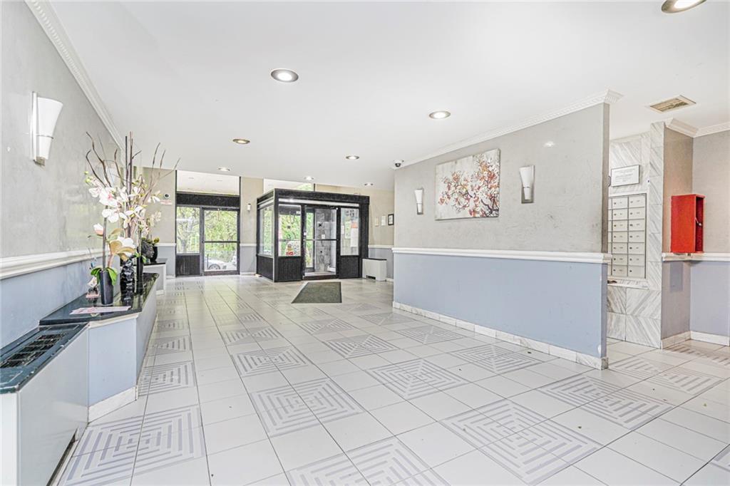 175 Zoe Street 1P, New York, 10305 image 14