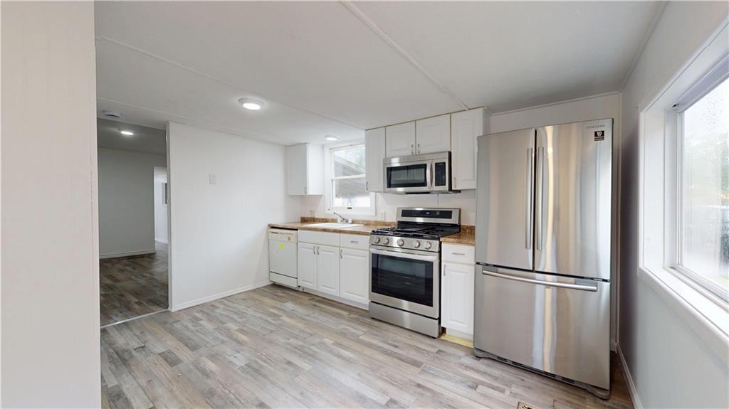 12 Periwinkle Drive, Other, New York, 11716 image 9