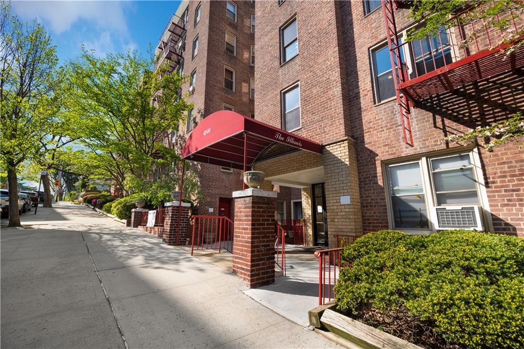 67-25 Clyde Street 7H Image 2