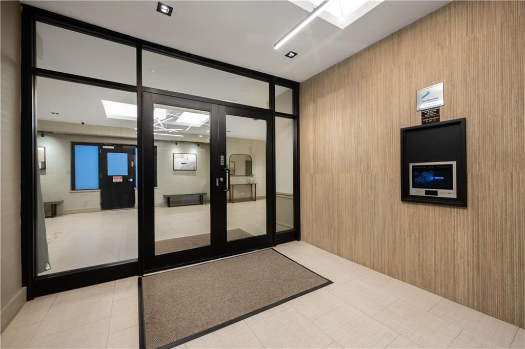 67-25 Clyde Street 7H Image 5