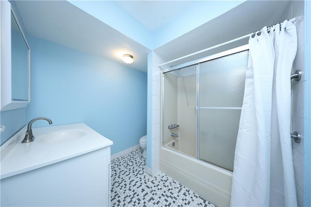 26 Gardenia Land 95, Staten  Island, New York, 10314 image 11