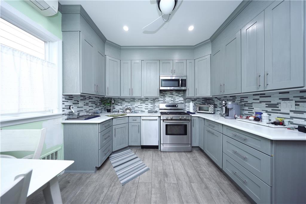 1049 Bay Ridge Parkway, Brooklyn, New York, 11228 image 14