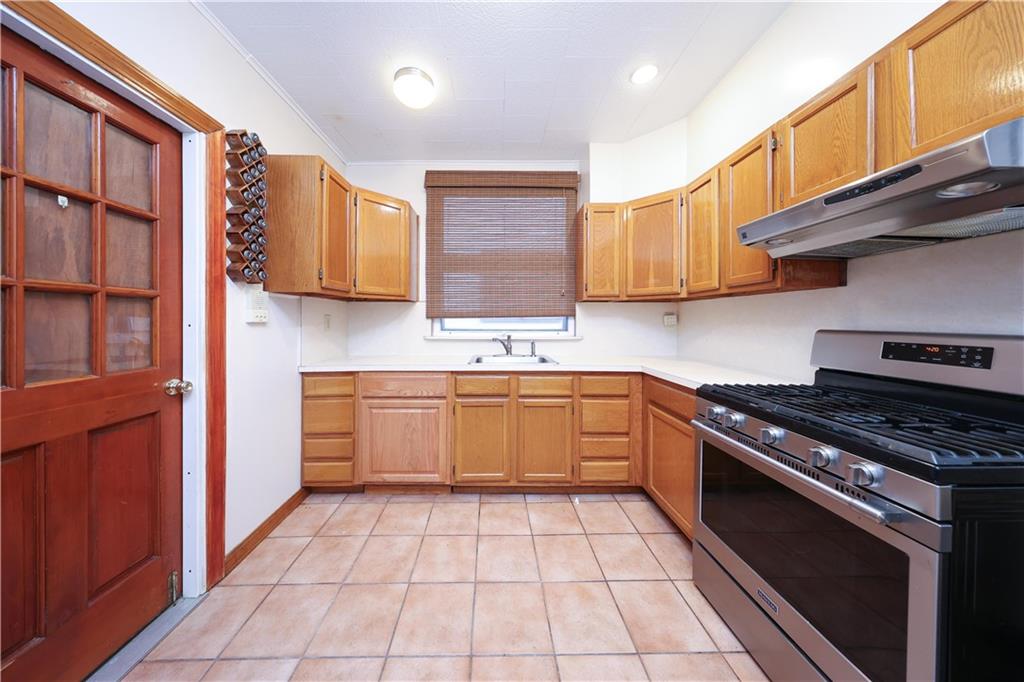 1049 Bay Ridge Parkway, Brooklyn, New York, 11228 image 26