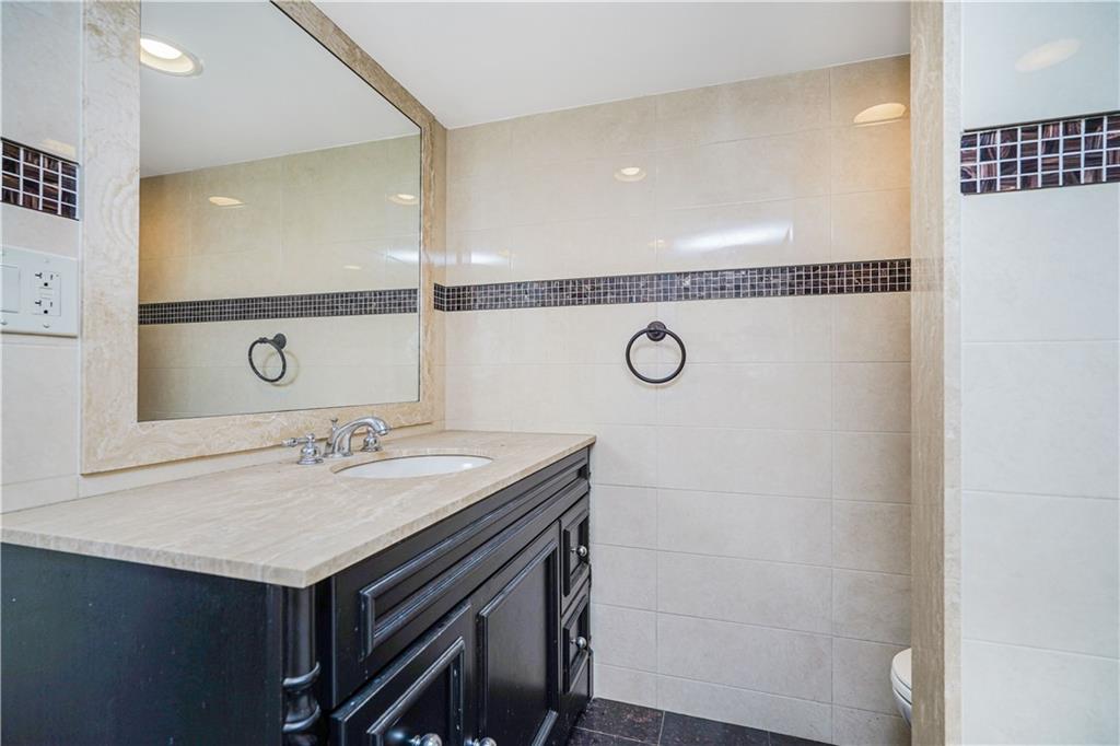 200 Bay 7th Street, Brooklyn, New York, 11228 image 42