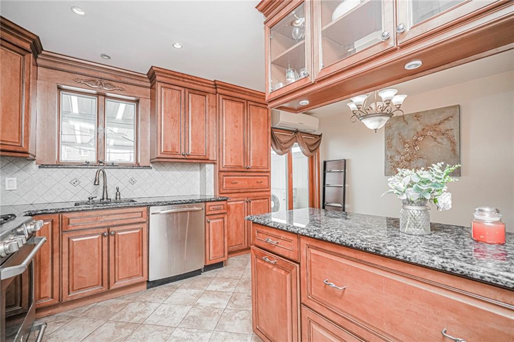 8907 16th Avenue, Brooklyn, New York, 11214 image 10