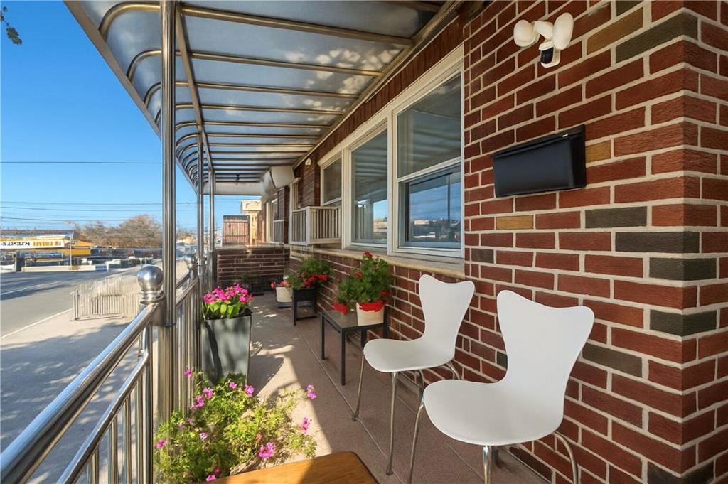 923 East 85th Street Image 4