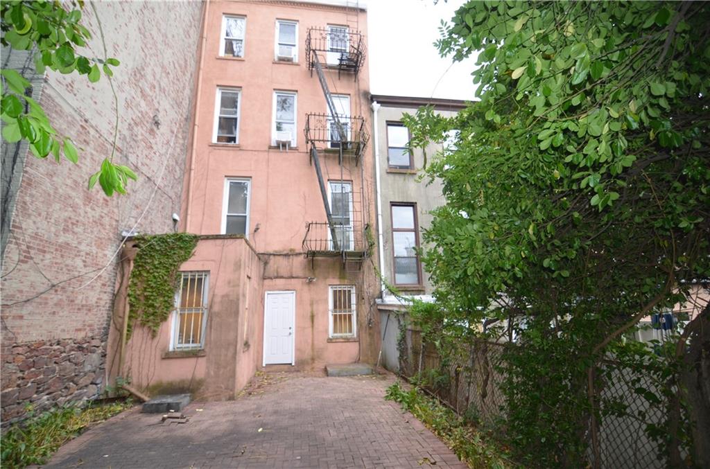 819 Union Street, Brooklyn, New York, 11215 image 22