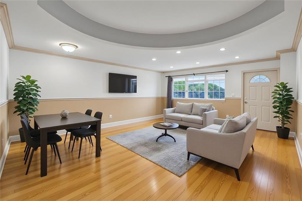 57 Bay 31st Street 2A Image 2