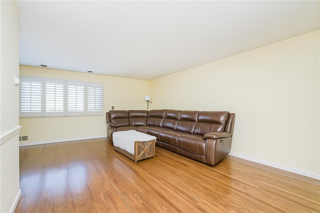 70 Figurea Avenue, Staten  Island, New York, 10312 image 16