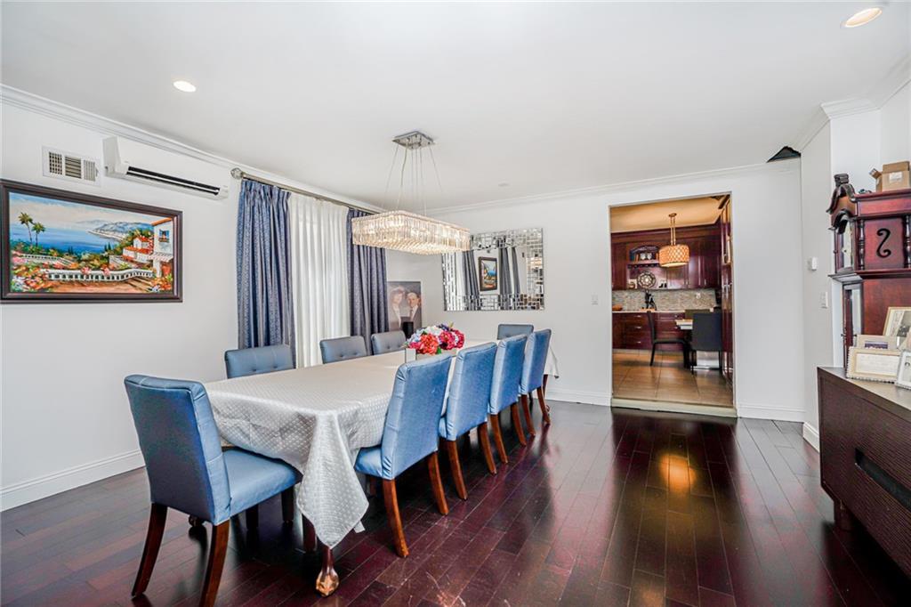 1654 East 10th Street Image 3