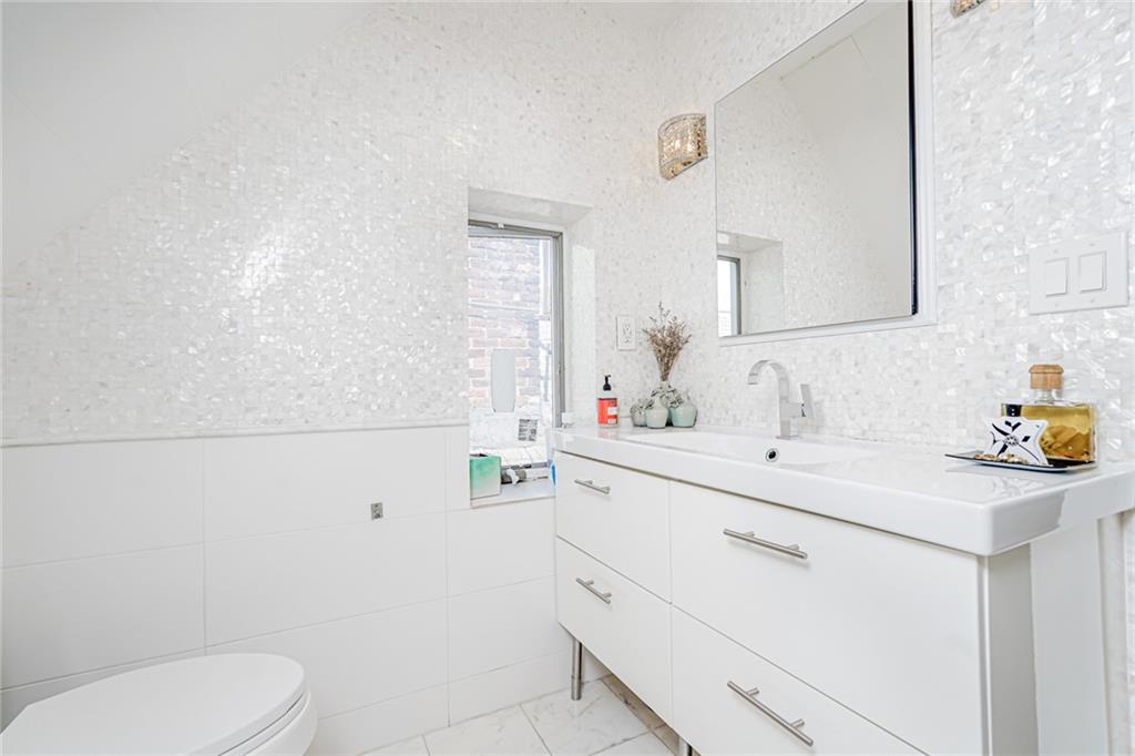 1654 East 10th Street, Brooklyn, New York, 11223 image 33