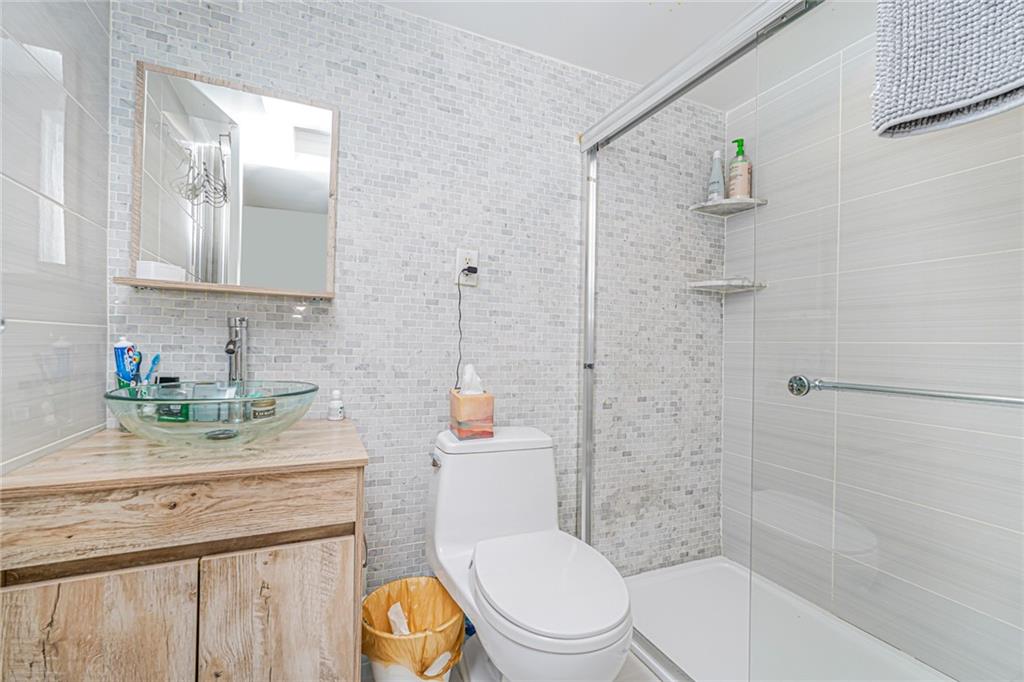 1654 East 10th Street, Brooklyn, New York, 11223 image 38