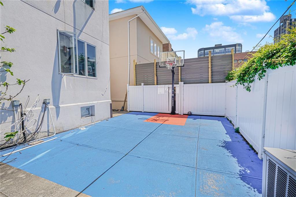 1654 East 10th Street, Brooklyn, New York, 11223 image 43