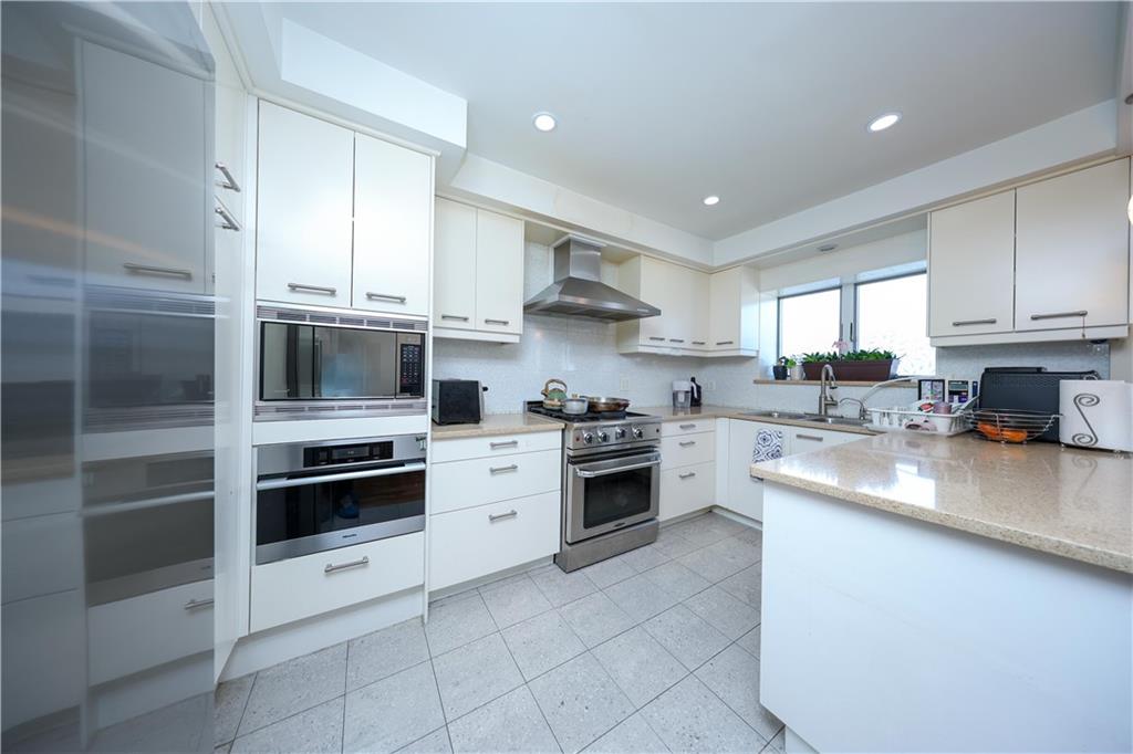 332 Bay 10th Street, Brooklyn, New York, 11228 image 15