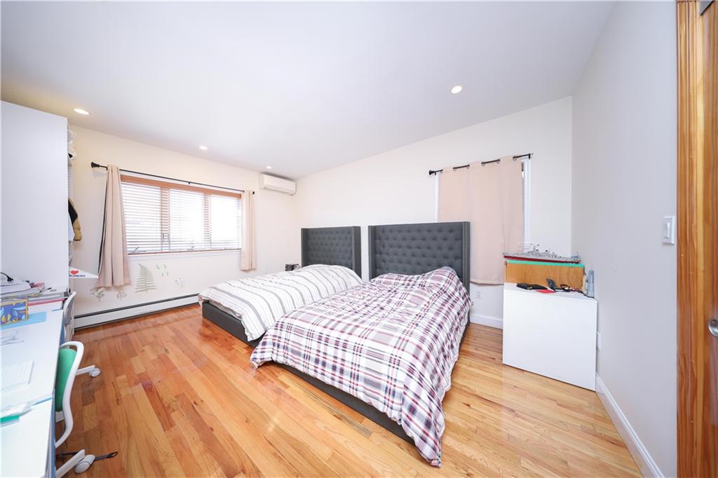 332 Bay 10th Street, Brooklyn, New York, 11228 image 18