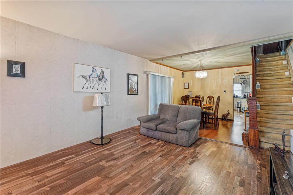 2031 East 54th Street Image 2