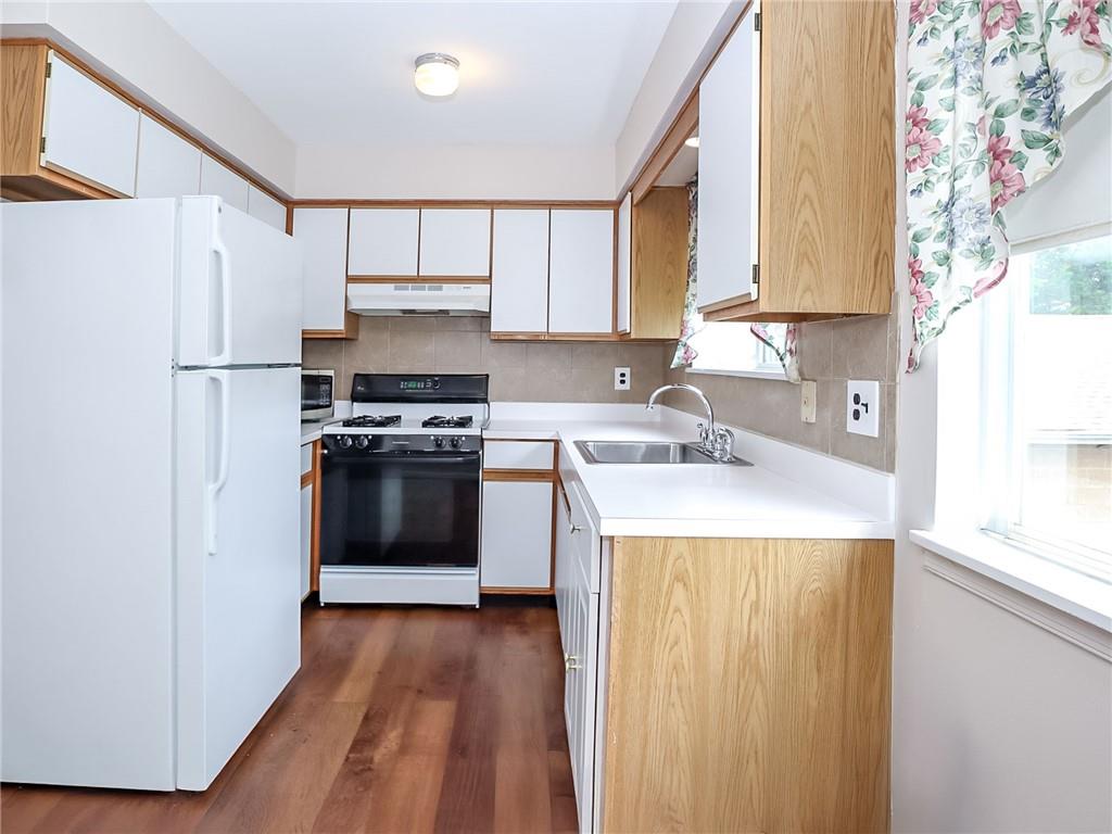 20 Gil Court, Staten  Island, New York, 10312 image 7