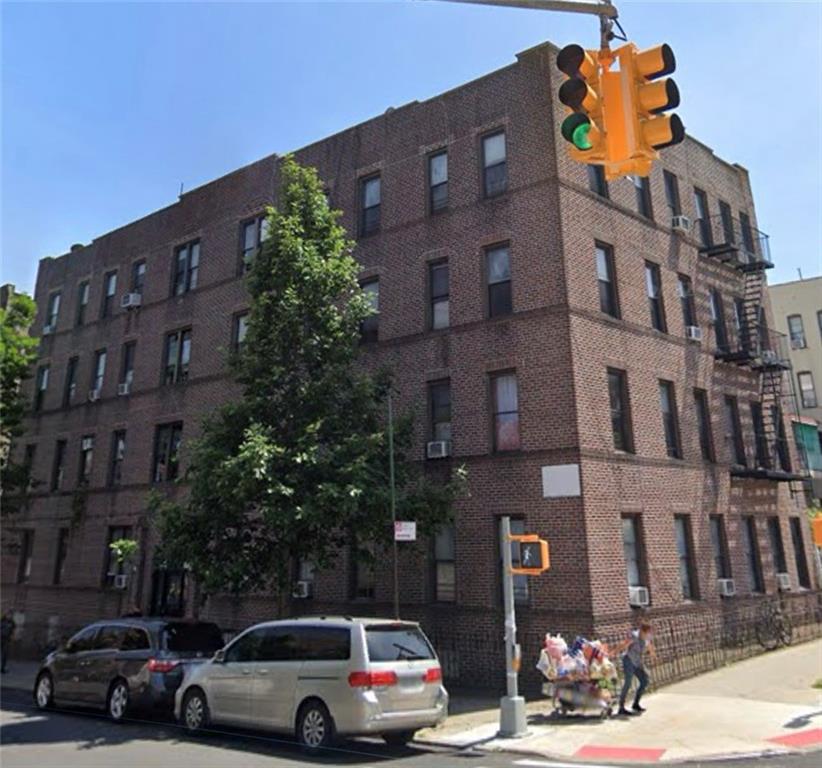 902 42nd Street, Brooklyn, New York, 11219
