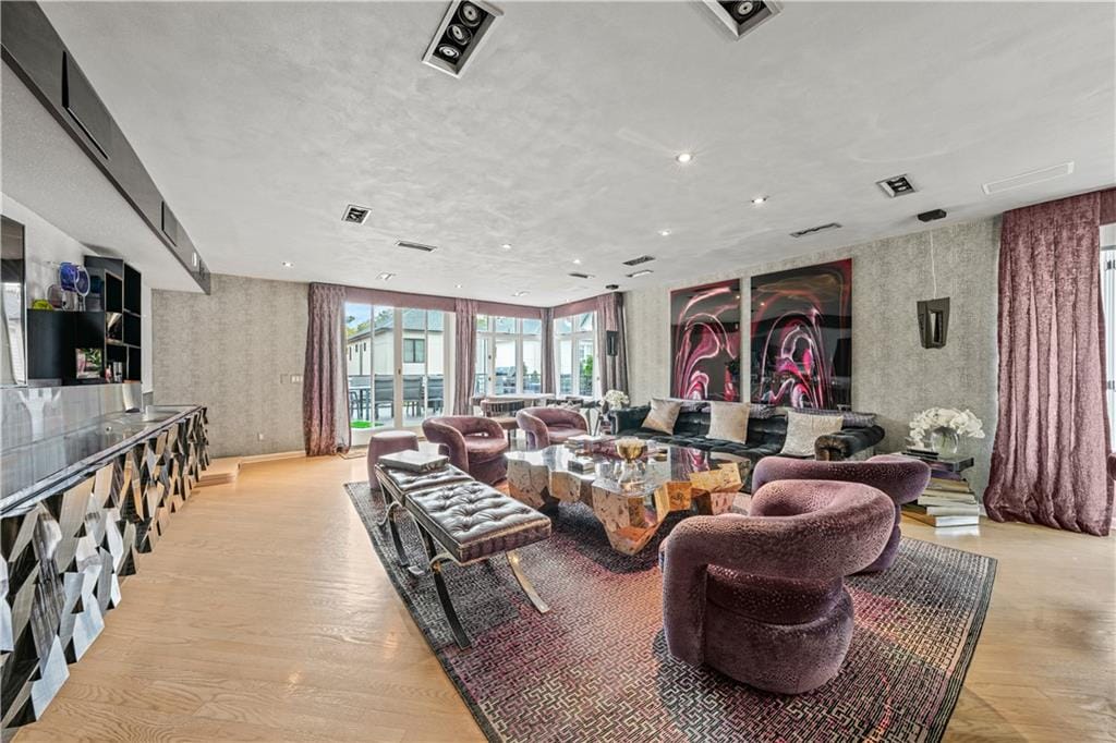 1405 East 7th Street Image 2