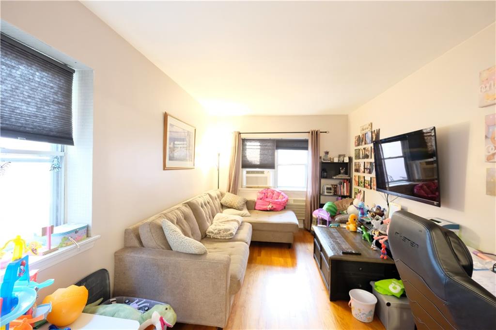 46 Bay 37th Street, Brooklyn, New York, 11214 image 10