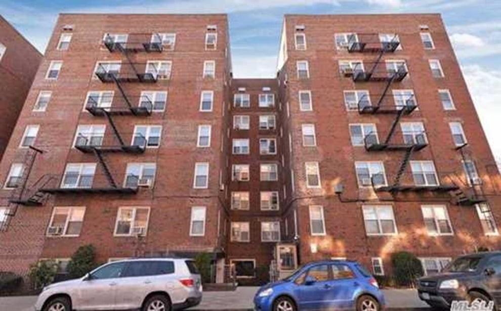 2260 Benson Avenue 1B Image 2