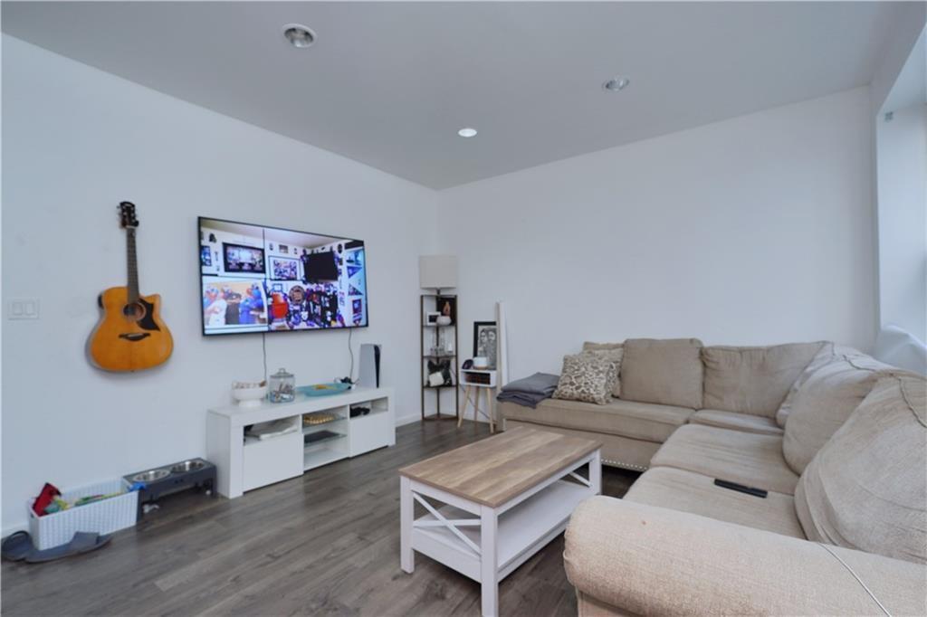 812 Avenue T Image 5