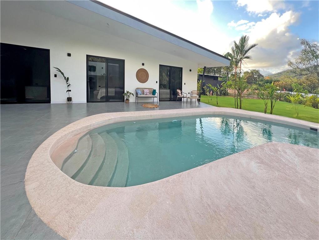 47 Jardines Del Morete Street Image 5