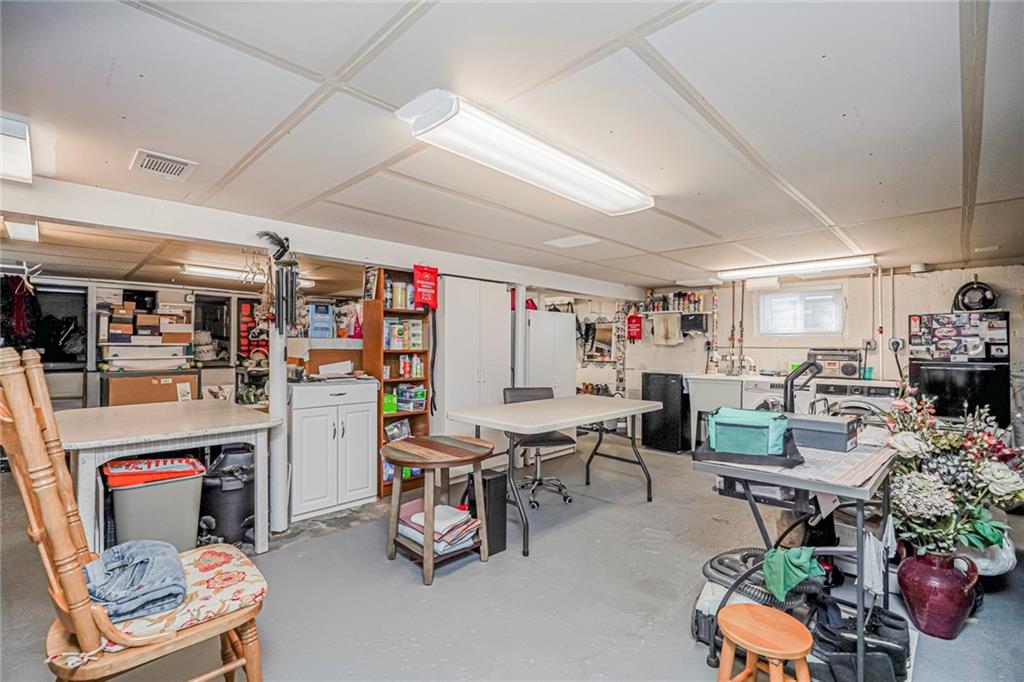 237 Lee Avenue, Staten  Island, New York, 10307 image 20