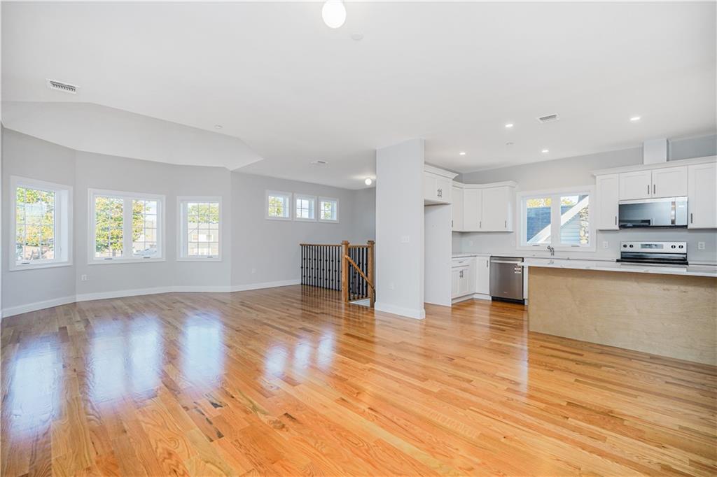 30 Waterside Parkway, Staten  Island, New York, 10308 image 8