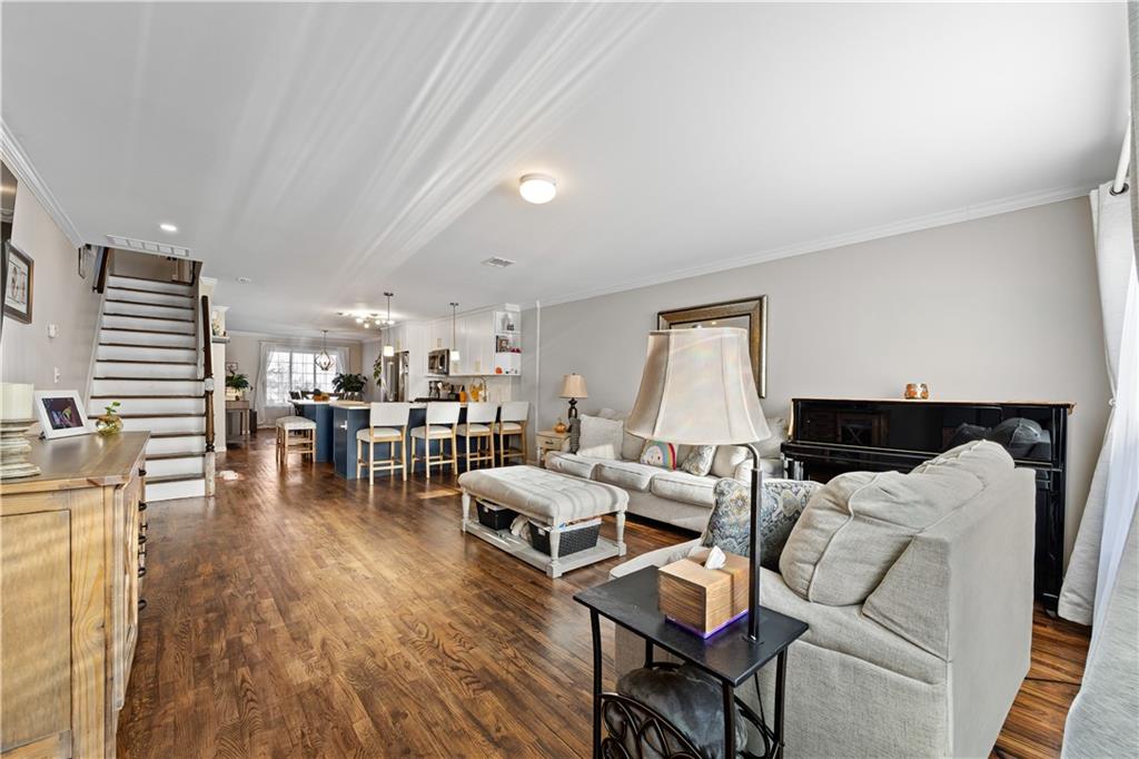 16 Burgundy Loop, Brooklyn, New York, 10304 image 11