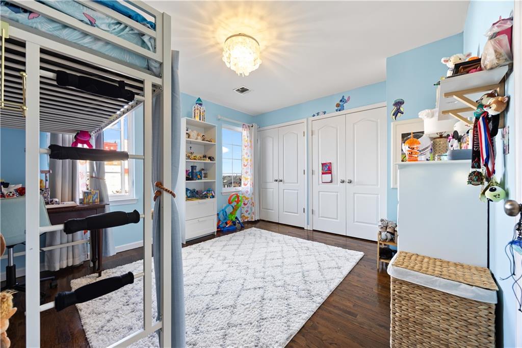 16 Burgundy Loop, Brooklyn, New York, 10304 image 15