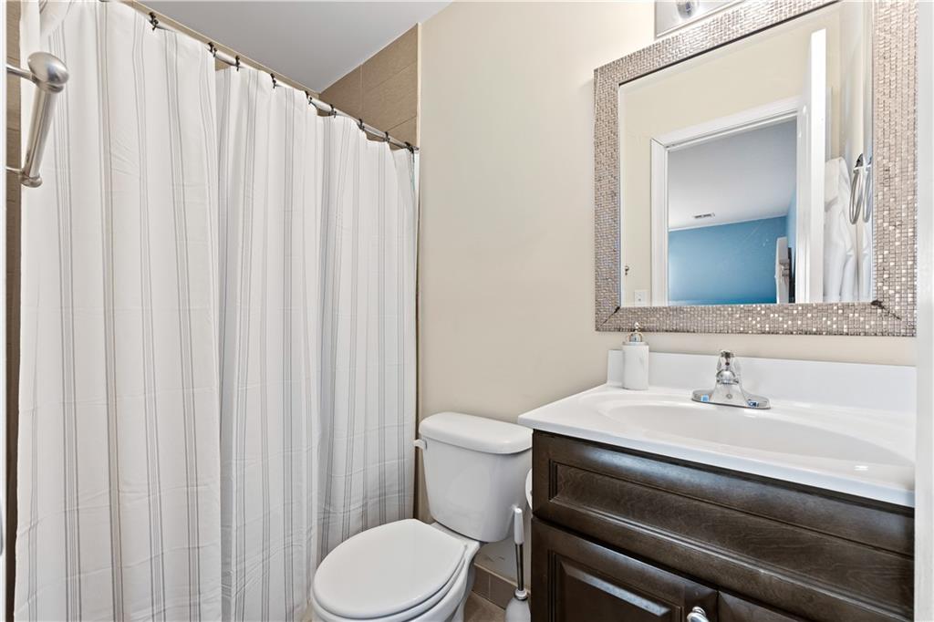 16 Burgundy Loop, Brooklyn, New York, 10304 image 22