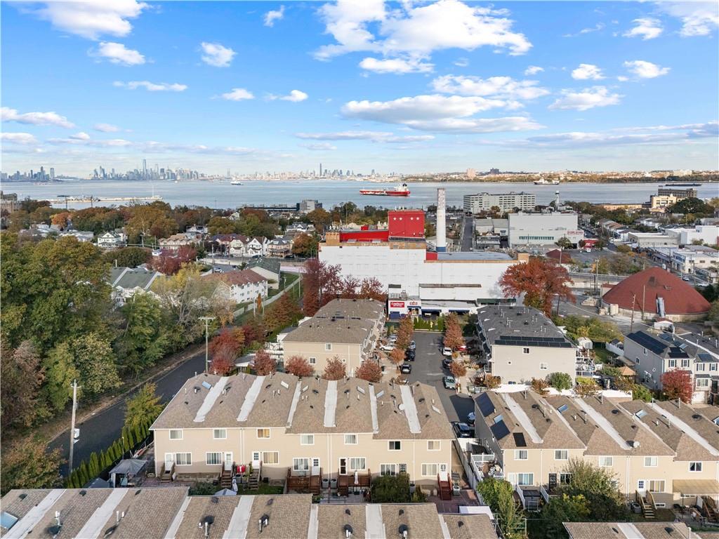 16 Burgundy Loop, Brooklyn, New York, 10304 image 30