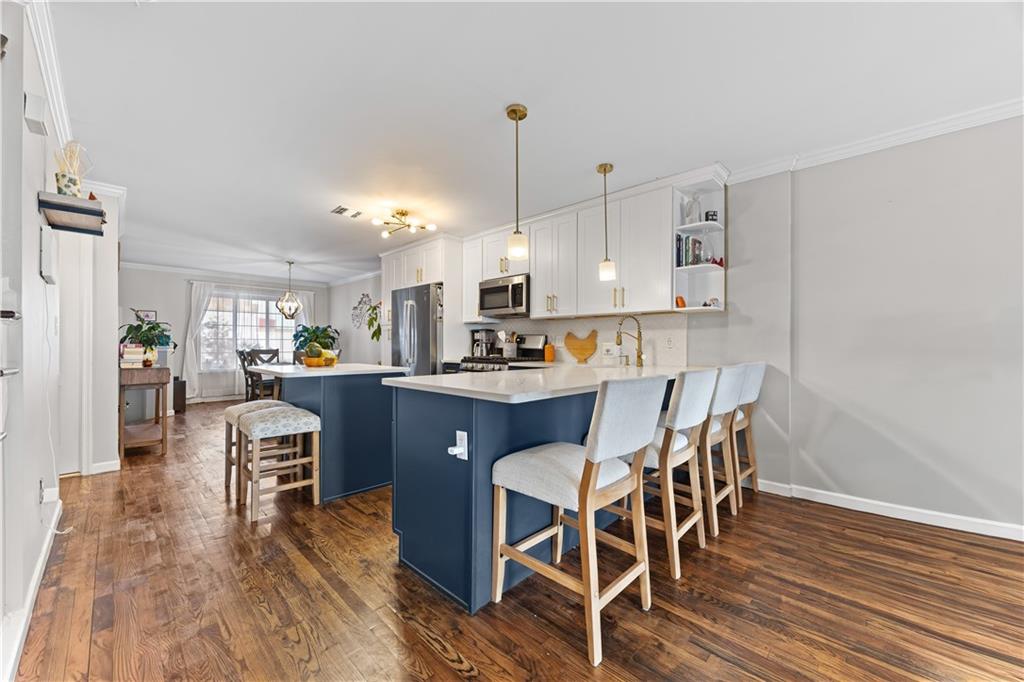 16 Burgundy Loop, Brooklyn, New York, 10304 image 7