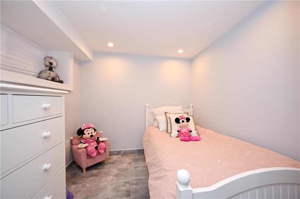 320 Whitman Drive, Brooklyn, New York, 11234 image 21