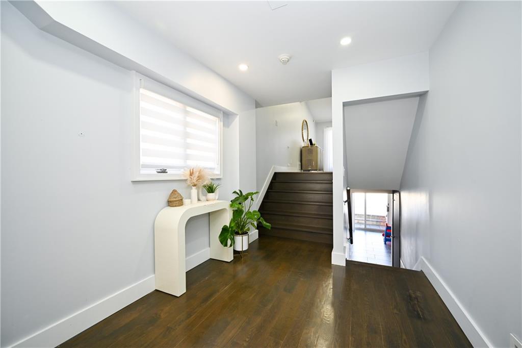 320 Whitman Drive, Brooklyn, New York, 11234 image 6