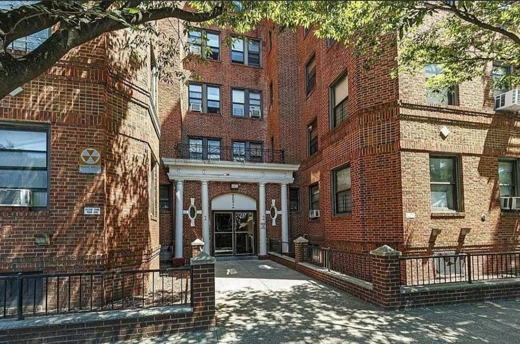 909 East 29th Street 3D, Brooklyn, New York, 11210