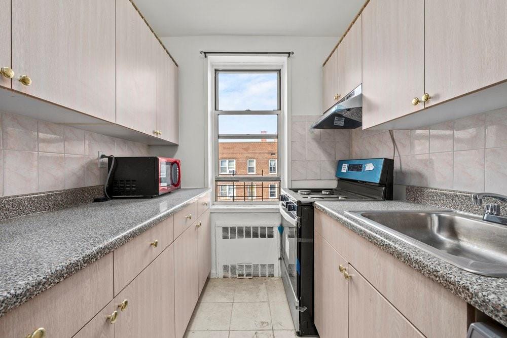 3320 Avenue H 6P Image 5