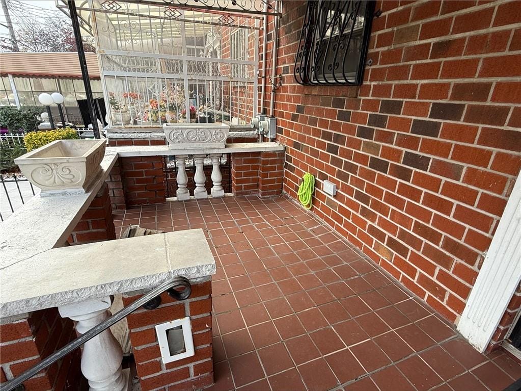 563 Belmont Avenue Image 4