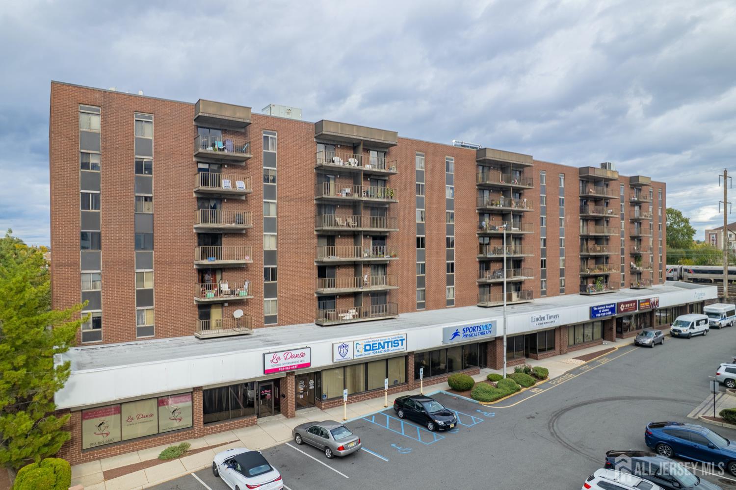 10 N Wood Avenue 323, Linden, NJ, 07036