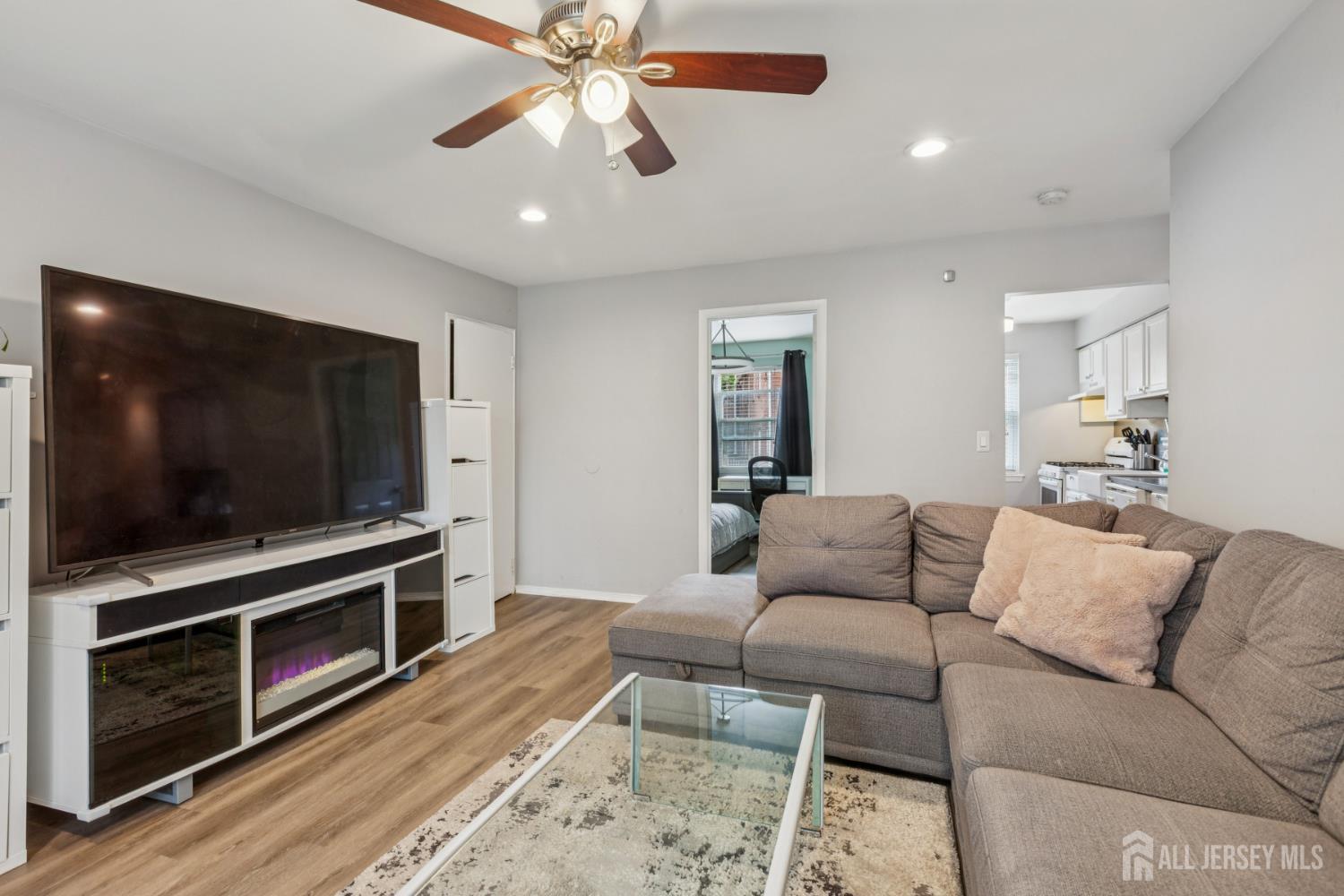 37 York Drive 6A Image 1