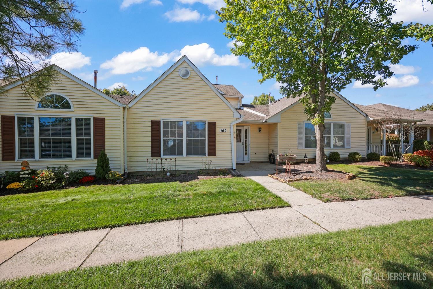 162 Goldfinch Drive Image 3