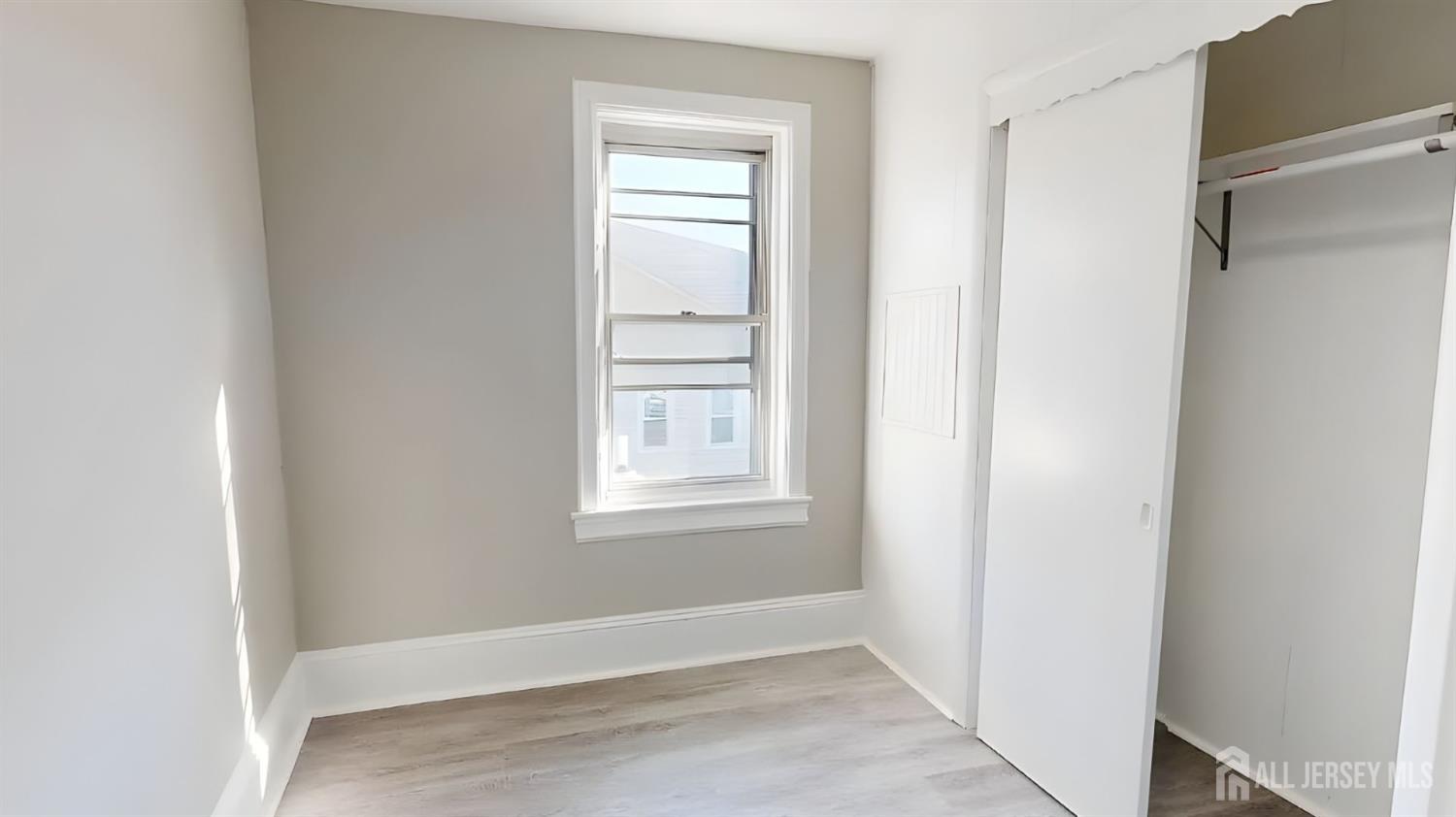 153 Knapp Avenue Image 5