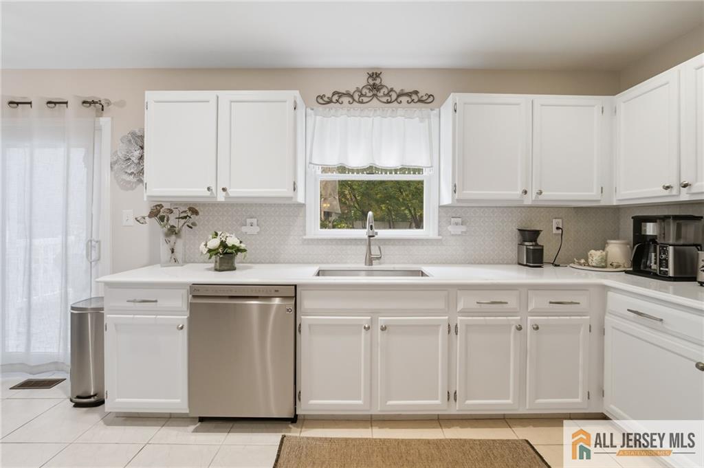 2 Guinevere Road, Monroe, NJ, 08831 image 12