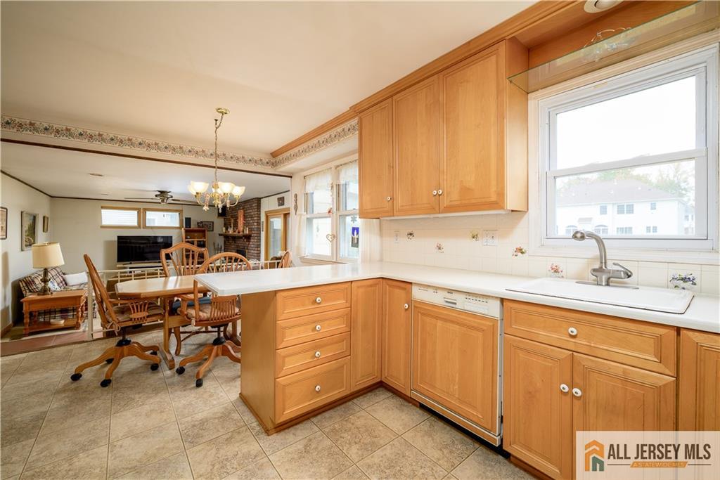 12 W Clark Place, Colonia, NJ, 07067 image 13