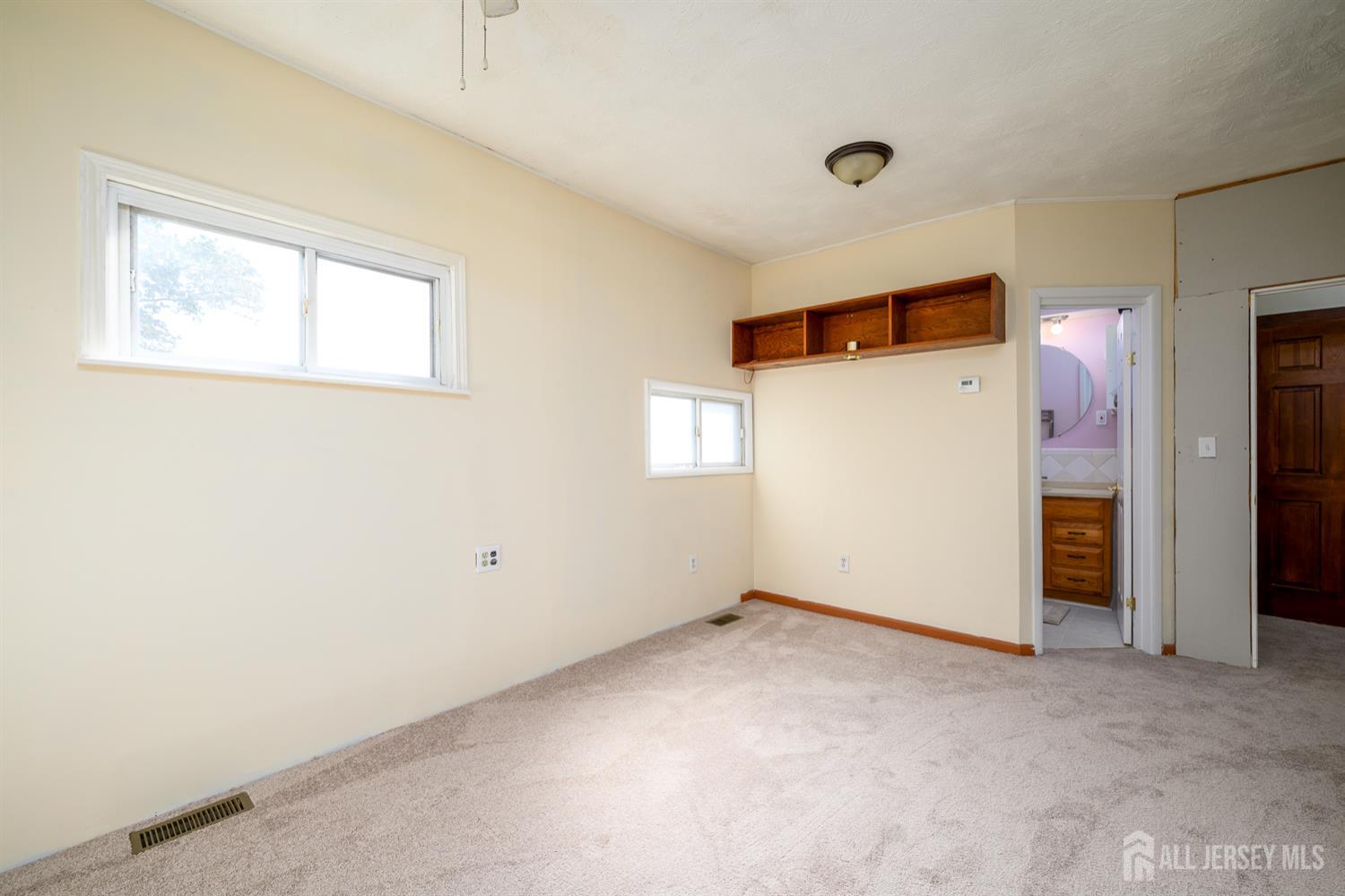 65 ORANGE Street, Edison, NJ, 08817 image 43