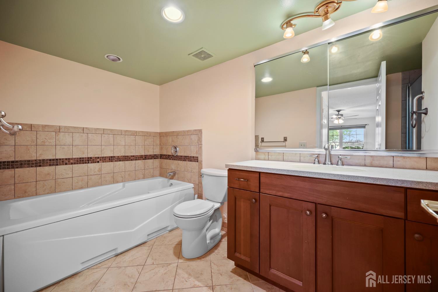 162 Goldfinch Drive, Monroe, NJ, 08831 image 22