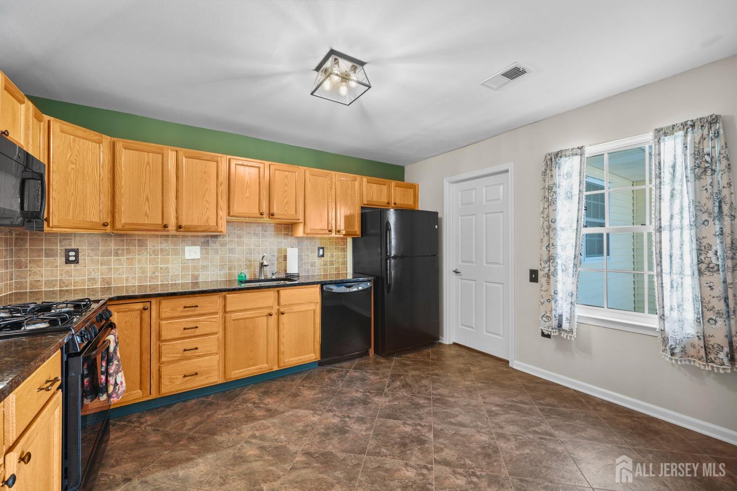 162 Goldfinch Drive, Monroe, NJ, 08831 image 15