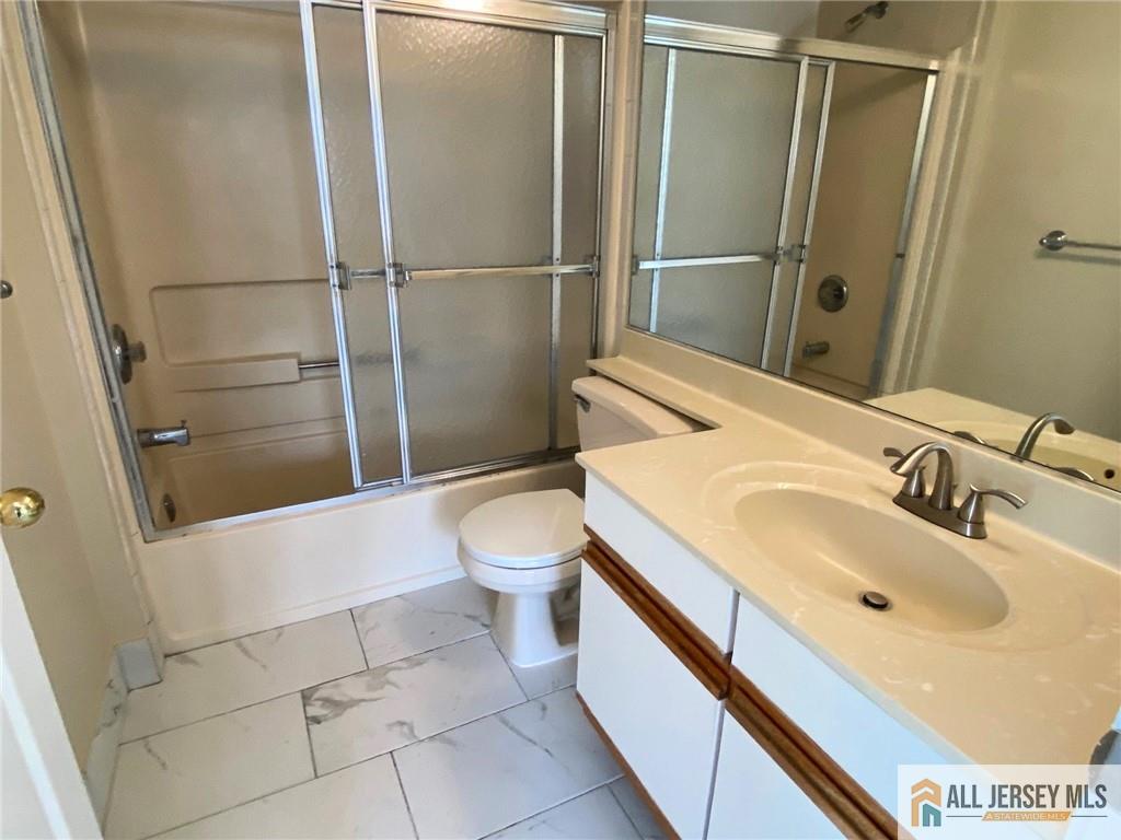 121 Waterford Drive, Edison, NJ, 08817 image 13